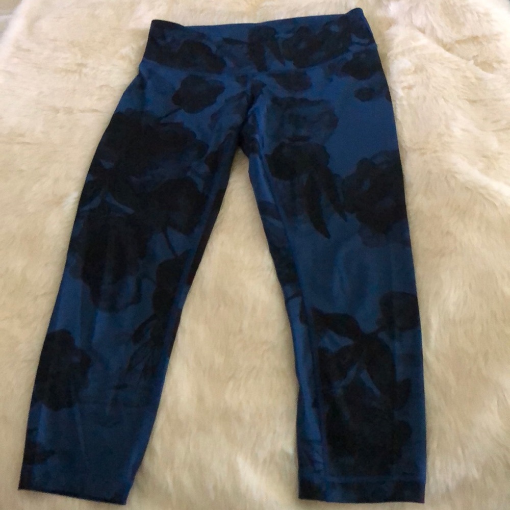 Lululemon cropped leggings